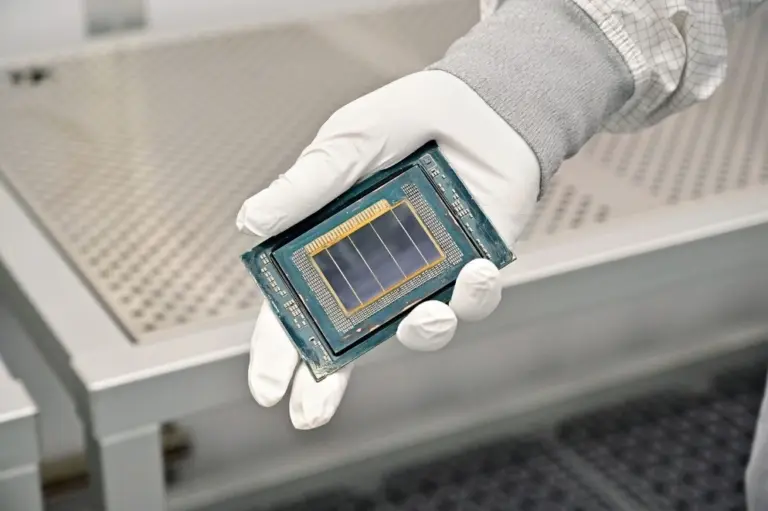 Semiconductor Manufacturers Frequently Introduce New Initiatives, Leading the Trend in the Industry's Development